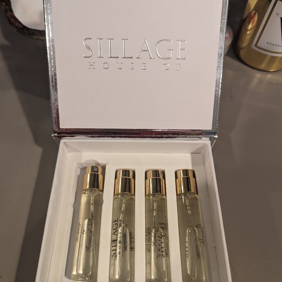 House of Sillage Other House Of Sillage Set Of 4 8ml Travel Sprays
